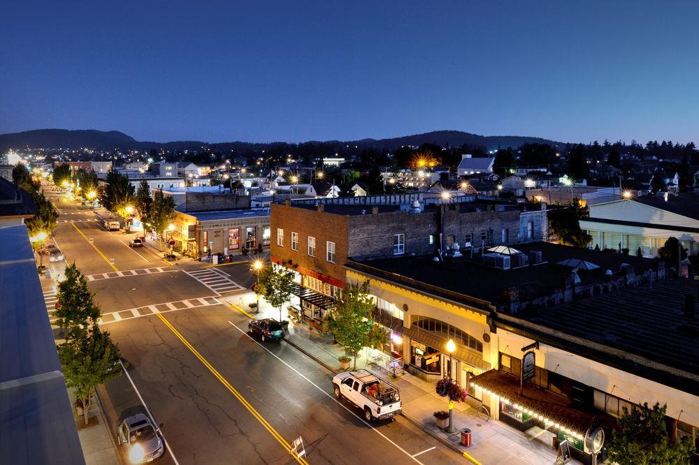 Majestic Inn And Spa Anacortes Exterior photo